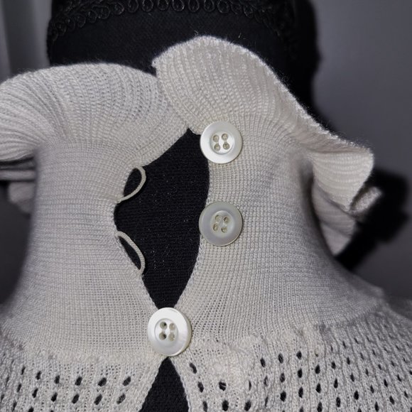 NWT! Miu Mui Cream Cashmere/Silk Cropped Waffle Sweater - EU 38 - Picture 4 of 5